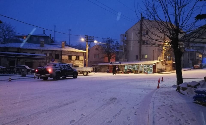 Dağ ilçeleri beyaza büründü