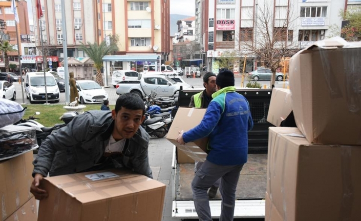 Edremit Belediyesi’nin yardım kampanyasına büyük destek