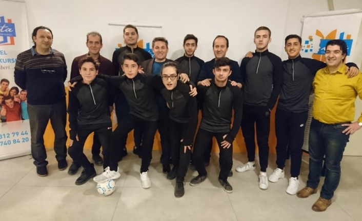 Futsal Körfez Şampiyonu AYAL’e “Ata” desteği