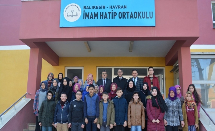 Havran İmam Hatip Ortaokulu öğrencileri yarıyıl tatilini boş geçirmiyor