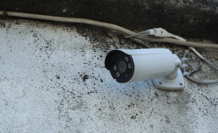 Hırsızlıktan bıkan köylüler imece usulü kamera sistemi kurdu