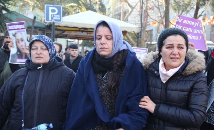 İzmir’de eski eşini öldüren zanlının babası da annesini öldürmüş