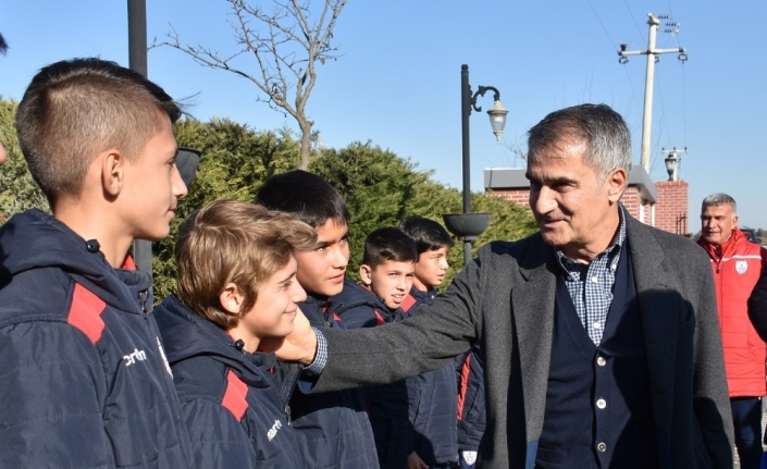 Şenol Güneş’ten genç futbolculara öğüt