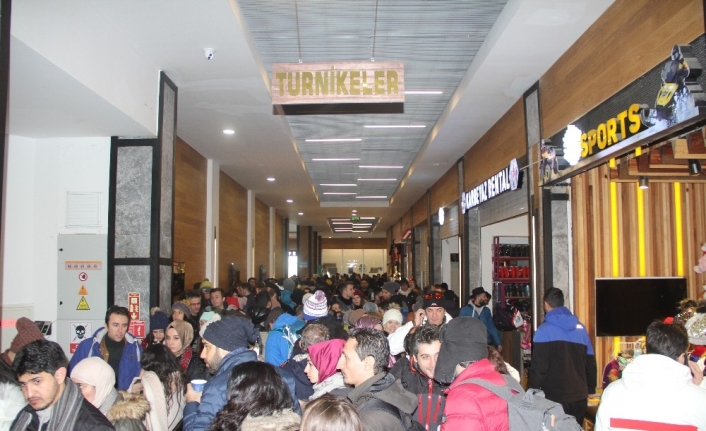 Uludağ hafta sonu doldu taştı