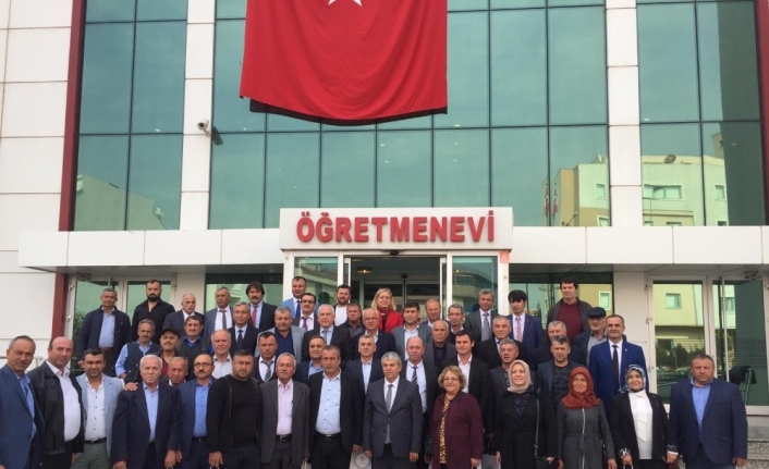 Altıeylül Belediyesi muhtarlarla çözüm odaklı çalışıyor