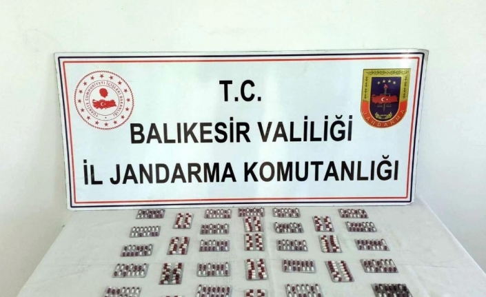 Ayvalık’ta jandarmadan uyuşturucu operasyonu