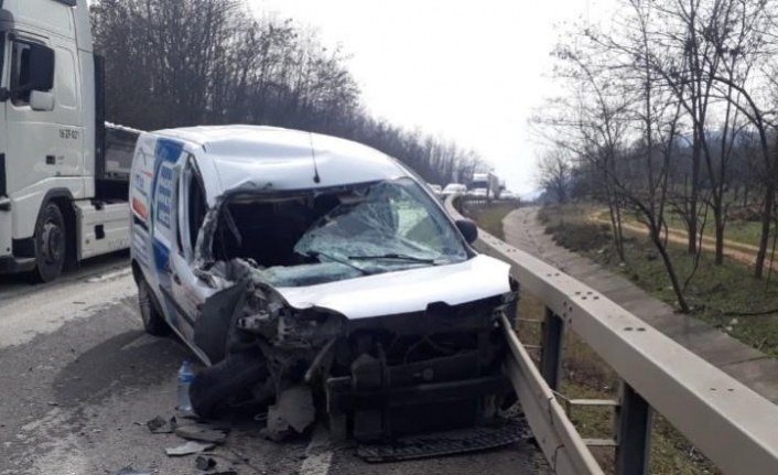 Bursa Ankara yolunda trafik kazası: 1 ağır yaralı