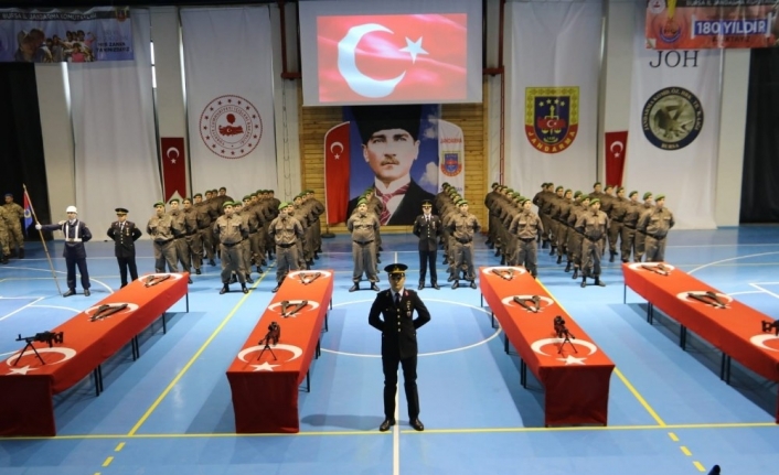 Bursa’da 29’uncu dönem bedelli askerler terhis oldu