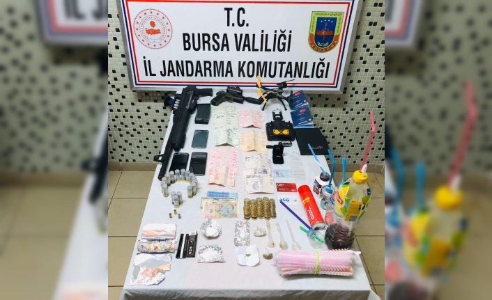 Bursa’da çatıdan çatıya nefes kesen kovalamaca