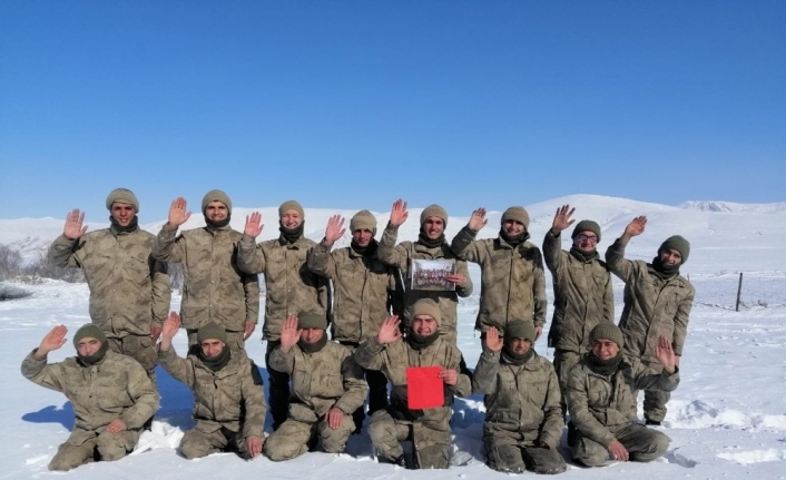 Bursalı öğrencilerden askerlere moral mektubu