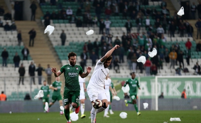 Bursaspor-Altay maçında davetsiz misafir