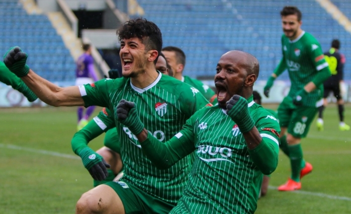 Bursaspor, Ankara’da ilkleri yaşadı