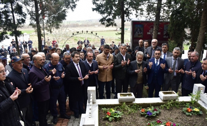 Çanakkale savaşlarının ilk kahramanlarından Bigalı Mehmet Çavuş kabri başında anıldı