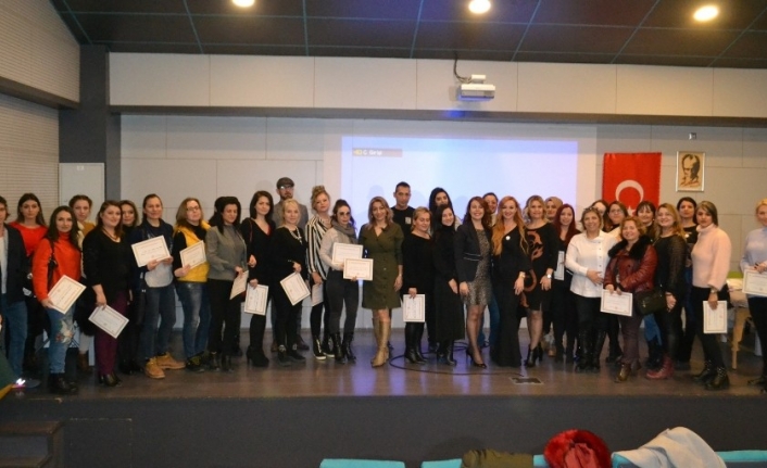 Çiftçi: “Doktorlarla güzellik uzmanları birbirine karıştırılmasın”