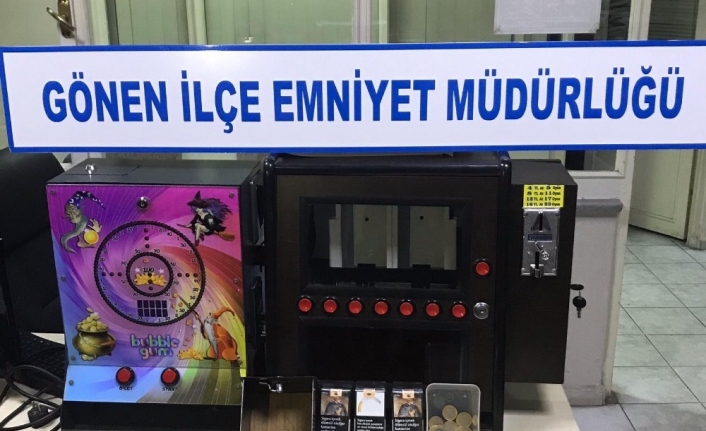 Dışı şarj cihazı, içi kumar makinesi