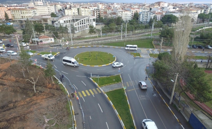 Dönel kavşaklar şehir içi trafiği rahatlatıyor