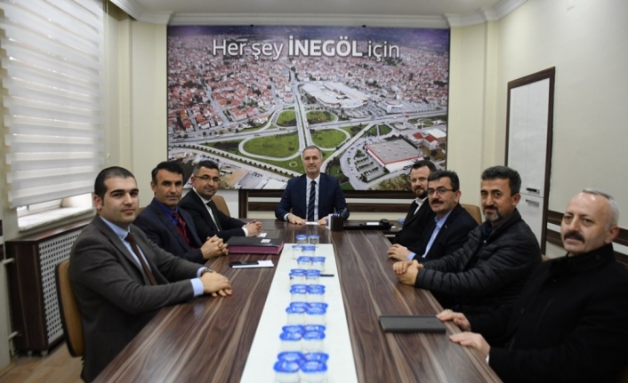 İnegöl Belediyesi kadrolu işçilerle yeni sözleşme imzaladı