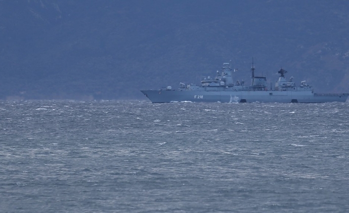 NATO’ya bağlı Alman savaş gemisi boğaz sularında