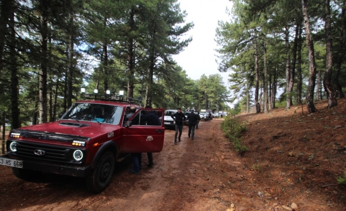 Off-Road tutkunları Sındırgı’da buluştu