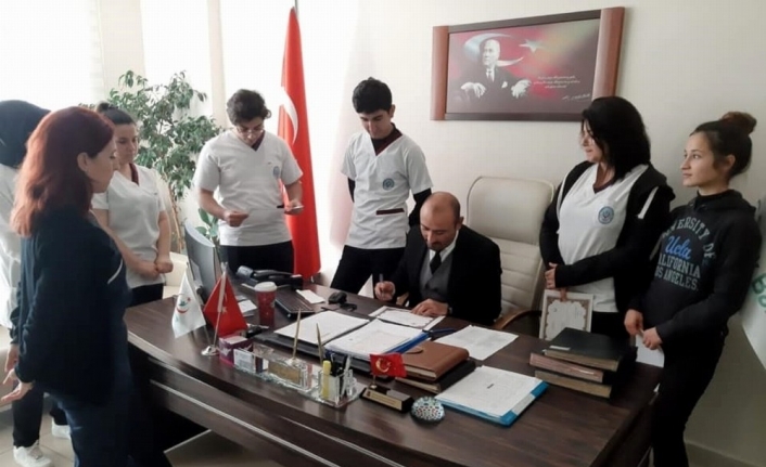 Stajyer öğrencilere teşekkür belgesi