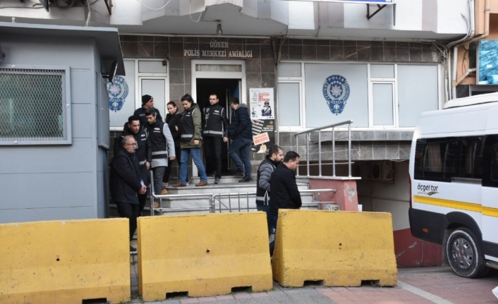 Suç örgütü operasyonunda 8 tutuklama