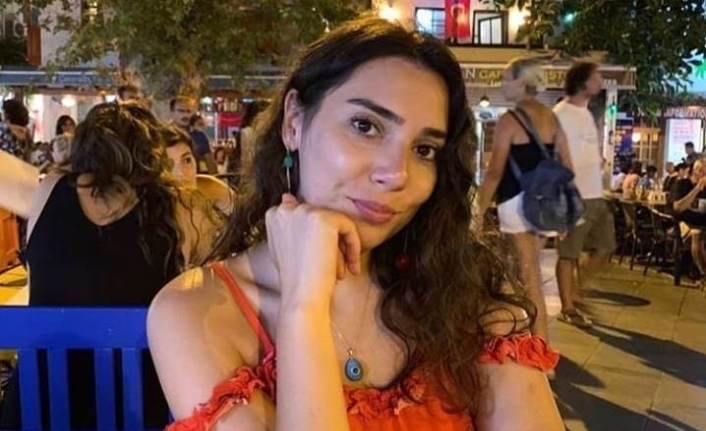 Uçak kazasında ölen genç kadından geriye fotoğrafları kaldı