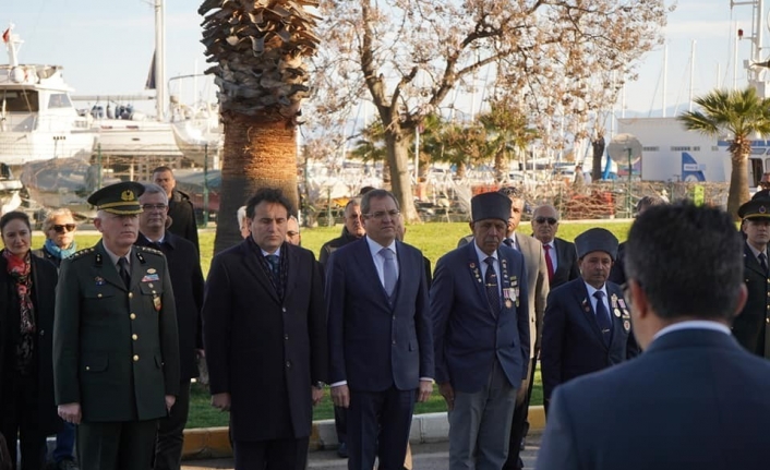 18 Mart çelenk sunma töreni yapıldı