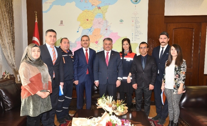 AFAD ekibi Balıkesir Valisi Ersin Yazıcı’yı ziyaret etti
