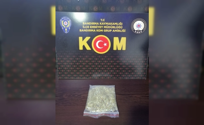 Balıkesir polisinden 2 uyuşturucu operasyonu