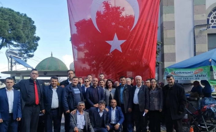 Burhaniyeli muhtarlar şehitler için lokma hayrı düzenledi