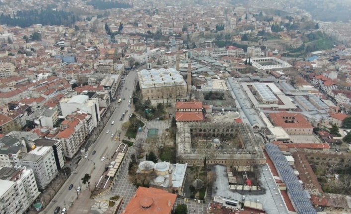 Bursa Ulucami ile UNESCO Dünya Miras listesindeki Tarihi Çarşı ve hanlar havadan böyle görüntülendi