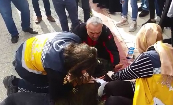 Bursa’da kadına hafif ticari araç çarptı, ilk yardımı vatandaşlar yaptı