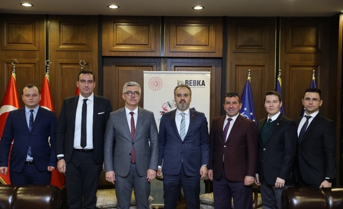 Büyükşehir’le yaşlıların sağlıkları mercek altında
