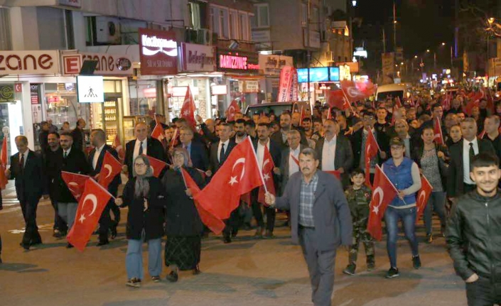Edremit tek yürek oldu
