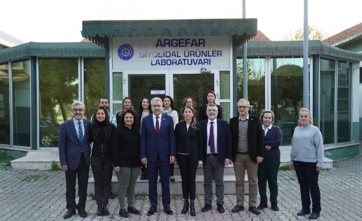 Ege Üniversitesi Rektörü duyurdu: "Milli DNA aşı geliştirme projesi başlamıştır"