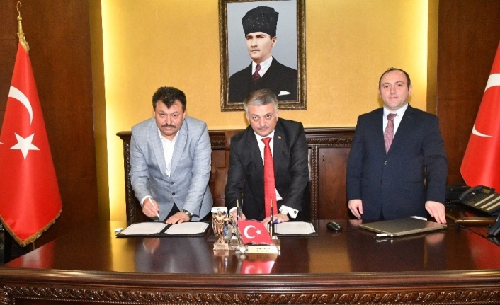 Hayırsever dernekten Göbül’e okul
