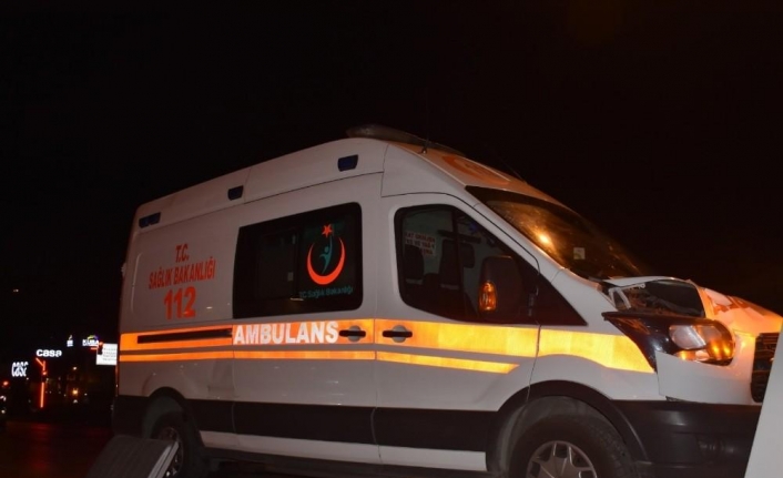 İzmir’de ambulansın çarptığı çift yaşamını yitirdi