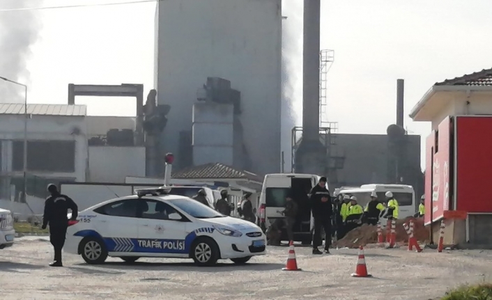 İzmir’de bir kadın bıçakla rehin alındı