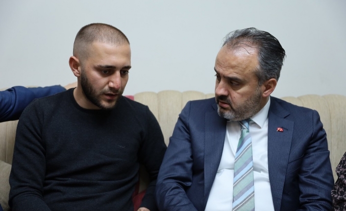 Kahraman İdlip gazisi: “Orada 7 düvelle savaşıyoruz, sadece Esad’la değil”