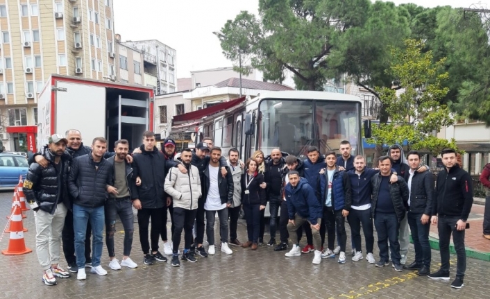 Karacabey Belediyespor’dan kan bağışına destek