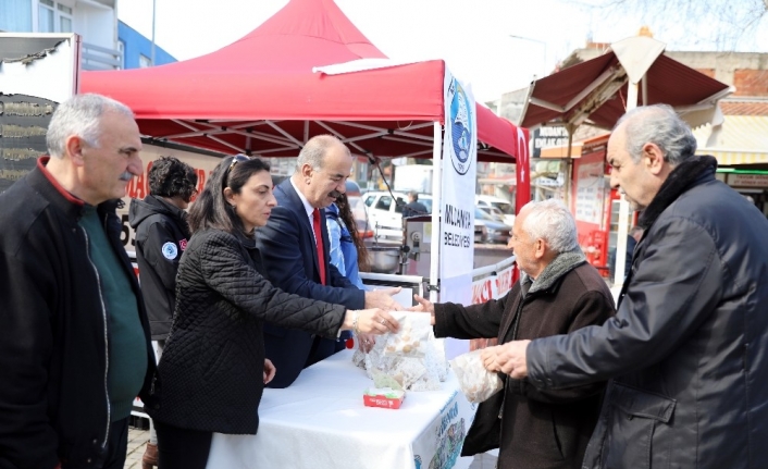 Mudanya Belediyesi şehitler için lokma döktürdü