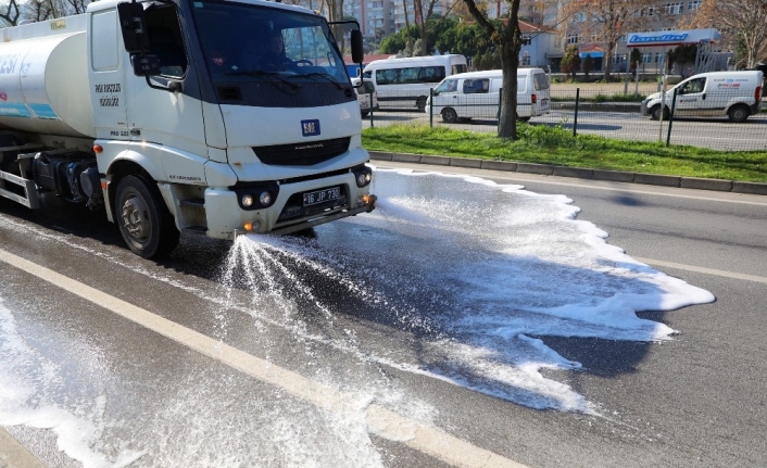Mudanya’da cadde ve sokaklar yıkanıyor