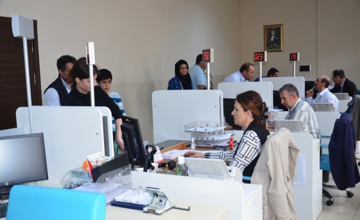 Nüfus müdürlüklerinde çalışma saatleri uzatıldı