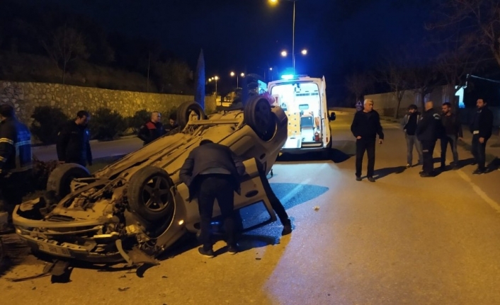 Polisin ‘dur’ ihtarına uymayan sürücü kaza yaptı