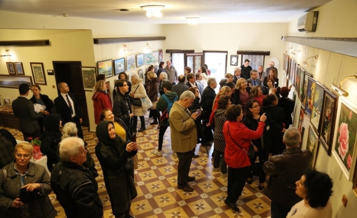 Resimlerle emekçi kadınları anlattılar