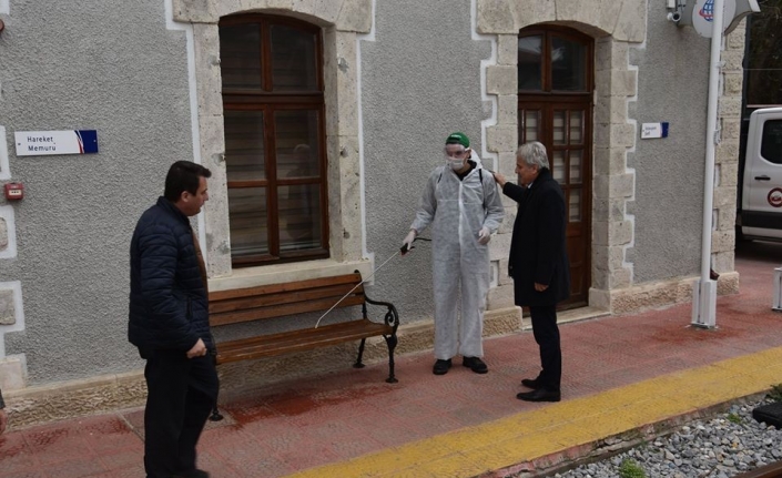 Susurluk’ da belediye dezenfekte çalışmalarını artırdı