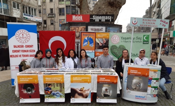 Uyuşturucudan uzak durulması için stant açtılar