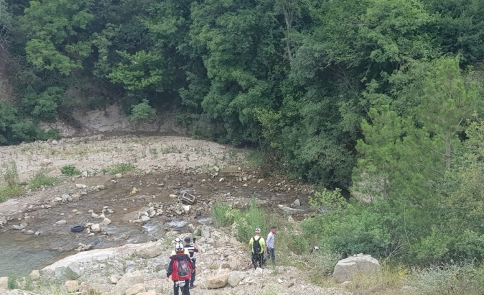 Yabanî hayvanların parçaladığı yaşlı adam 8 ay sonra toprağa verildi