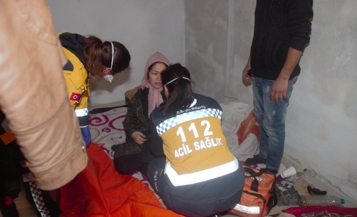 Yunanlıların parasını alıp gönderdiği hamile kadın hastaneye kaldırıldı