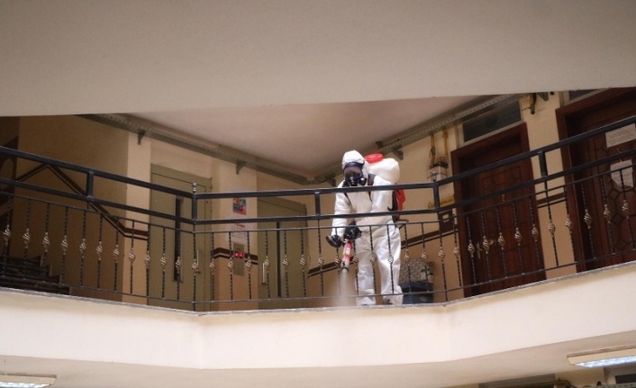 Adliyede korona alarmı...17 memurun sonuçları açıklandı